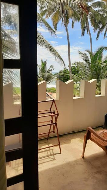 Akurala Beach Boutique Resort Экстерьер фото