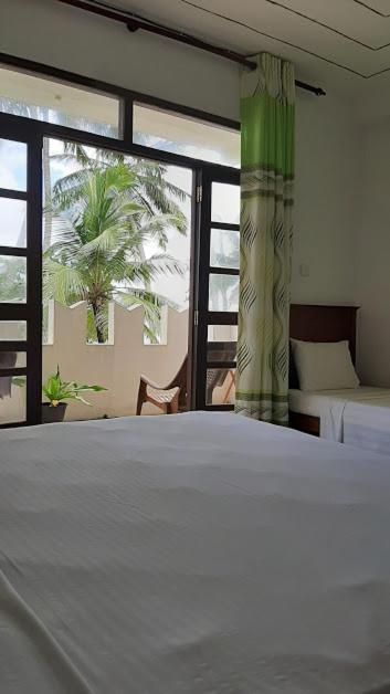 Akurala Beach Boutique Resort Экстерьер фото