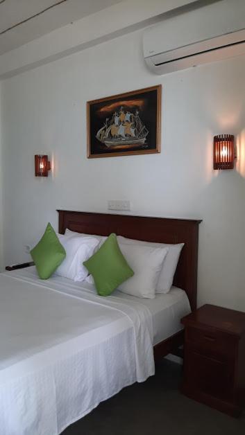 Akurala Beach Boutique Resort Экстерьер фото