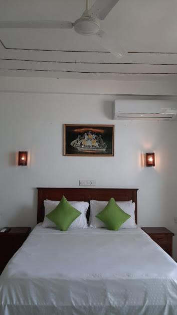 Akurala Beach Boutique Resort Экстерьер фото