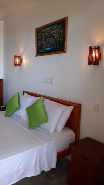 Akurala Beach Boutique Resort Экстерьер фото